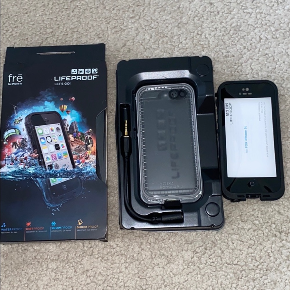 Life proof phone case